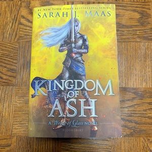 Kingdom of Ash - A Throne of Glass Novel